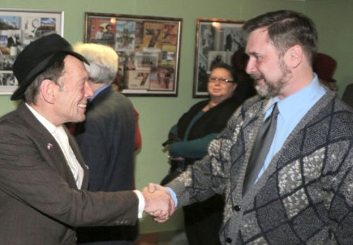 Рок Бриннер и Михаил Чириков встретились и пожали друг другу руки