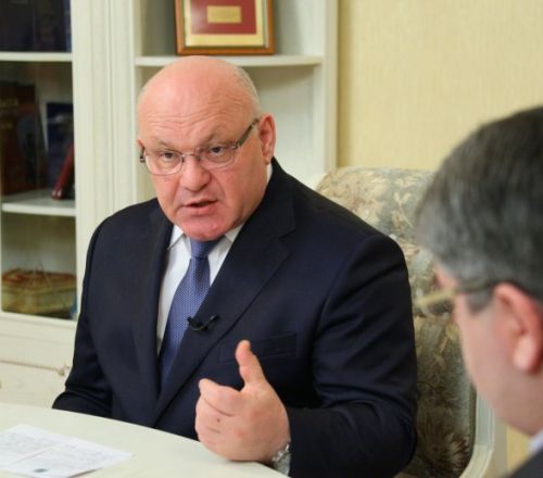 Александр Винников: Если Президент в дальнейшем доверит мне руководить регионом, и если я получу соответствующую поддержку у регионального отделения партии «Единая Россия», соответственно, ее генерального совета, тогда могу пойти на выборы и просить поддержки у населения области