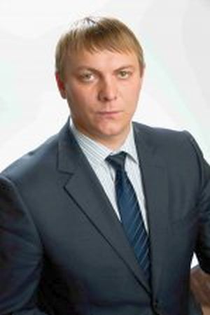 Антон Бушин