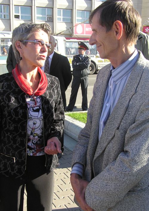 Журналист Ирина Харитонова и правозащитник Михаил Вовк