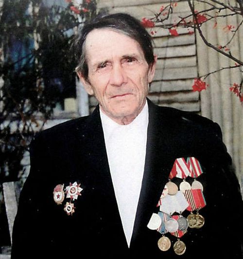 Андрей Истомин