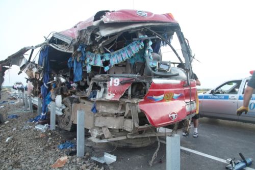 В результате аварии на Комсомольской трассе погибло 15 пассажиров