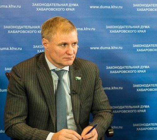 Cекретарь Хабаровского регионального отделения «Единой России» Сергей Луговской ответил на все наши вопросы