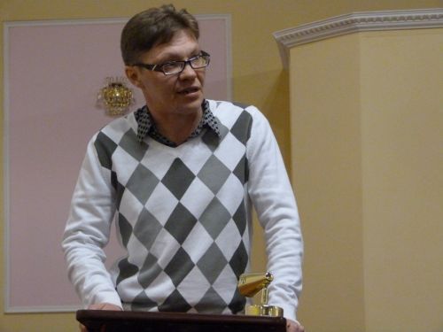 Хабаровский редактор Александр Матвеев с трибуны несистемной оппозиции впервые публично озвучил упрек газовому монополисту. Март 2012 года. Фото из архива «Дальневосточной альтернативы»