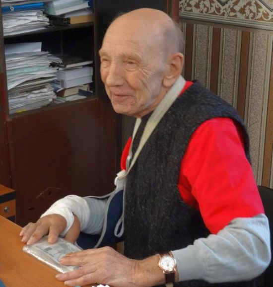 Михаил Асламов избран на 4 года. Фото В.Иванова.