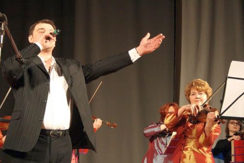 Директор школы Ольга Курбатова не в своём амплуа