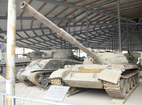 Танк Леонова, подбитый в бою 15 марта 1969 года