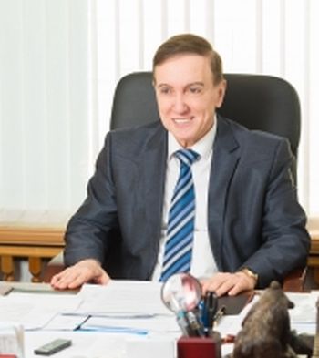 Генерал Аркадий Мкртычев увеличил доход сразу на 6 (!) млн рублей. Может клад нашел или наследство получил?