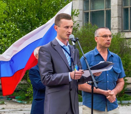 Председатель Народного Комсомольска Андрей Захаров и организатор акции протеста, депутат гордумы Олег Паньков (слева направо).