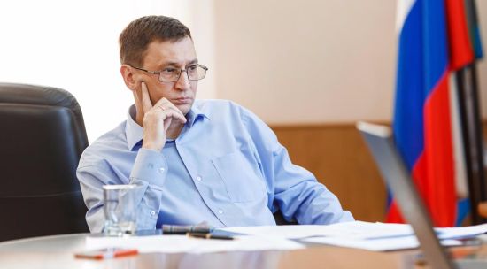 Климов в задумчивости