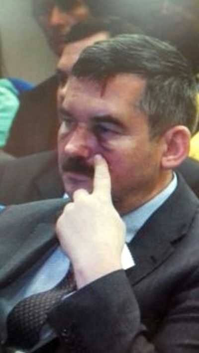 Дмитрий Зайцев. В таком виде сити-менеджер пришел  на партийную конференцию партии «Единая Россия», а затем на совещание в правительство Камчатского края за два дня до своего ухода