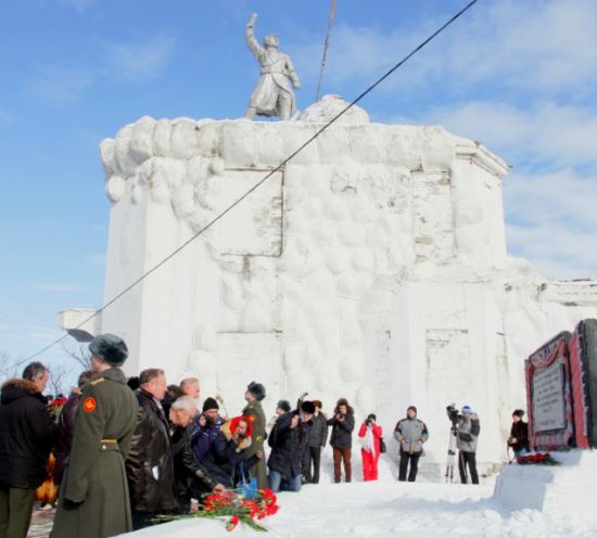 Мемориальный комплекс на сопке Июнь-Корань