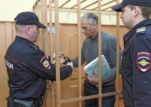 Александр Хорошавин.