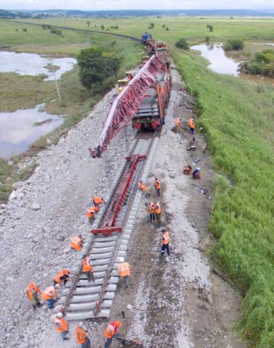 В работах задействовано около 400 человек, в том числе 95 военнослужащих путевого батальона Восточного военного округа 