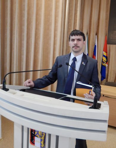 Евгений Смолькин: "Я, как депутат Хабаровской городской думы и правозащитник, буду внимательно следить за действиями правоохранительных органов по привлечению к уголовной ответственности этого таксиста". Фото Татьяны Котловой