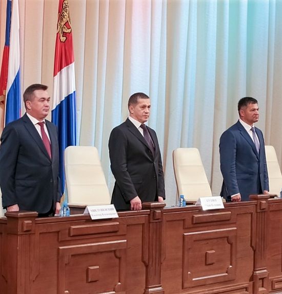 Бывший губернатор Владимир Миклушевский, полпред Юрий Трутнев и врио губернатора Андрей Тарасенко (слева направо)
