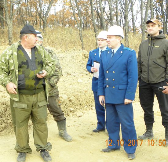 Прокурор Ленинского района Павел Фокин спросил: «Вы считаете, что не нарушили закон?». «Да, мы ничего не нарушили», - не моргнув глазом, ответил начальник участка.