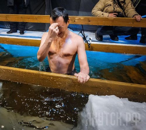 Айсен Николаев