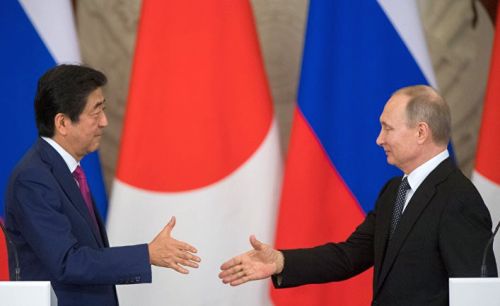 Встреча президента РФ В. Путина с премьер-министром Японии Синдзо Абэ