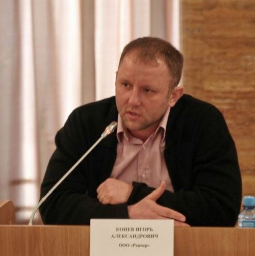 Руководитель филиала ФБУ Росавтотранс Конев И.А. направлял коллегам в КНР письма с просьбой проверить законность работы конкретных автобусов конкретных перевозчиков