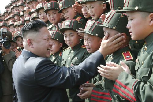 Ким Чен Ын в детском военном училище. Фото Генконсульства КНДР во Владивостоке