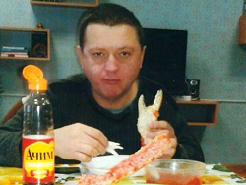 Вячеслав Цеповяз  в колонии: крабы, красная икра. Фото: из открытых источников