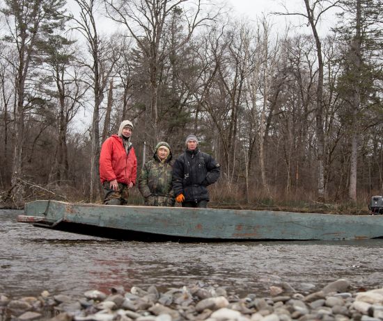Бригада активистов на Анюе. Фото Александр Фроленок