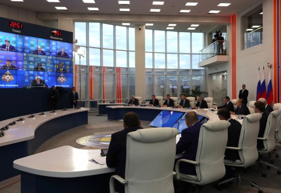Совещание по вопросам ликвидации последствий паводков на Дальнем Востоке.