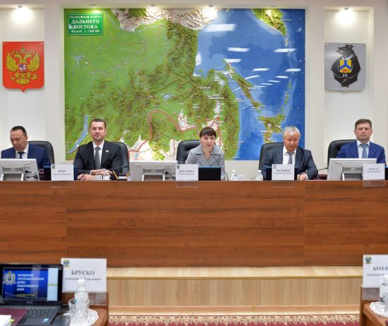 На первом очередном заседании