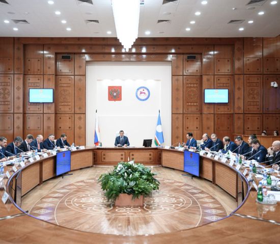 Юрий Трутнев провел заседание совета ДФО