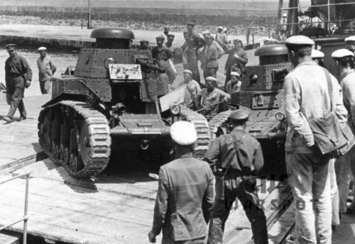 Танки МС-1 на КВЖД