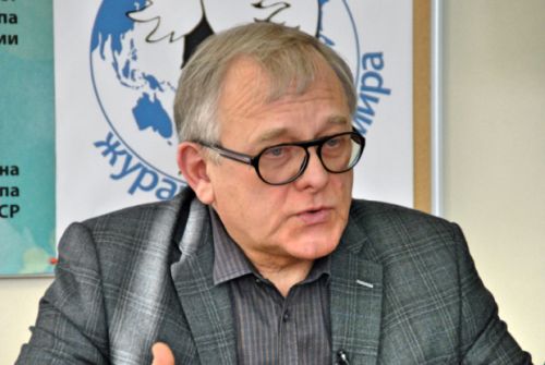 Чрезвычайный и полномочный посол РФ в КНДР Александр Мацегора