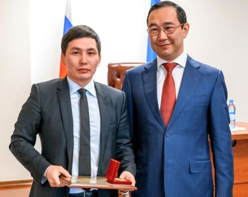 Генеральный директор АО «Саханефтегазсбыт», народный депутат РС(Я), известный спортсмен Виктор Лебедев и глава Якутии Айсен Николаев