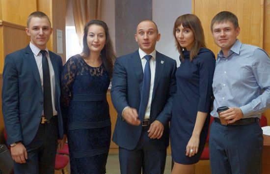 «Состарившиеся» члены молодежной палаты хабаровской Закдумы выступили против ее обновления