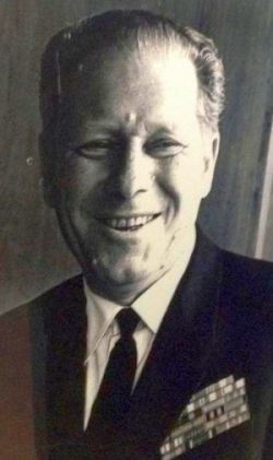 Борис Езерский