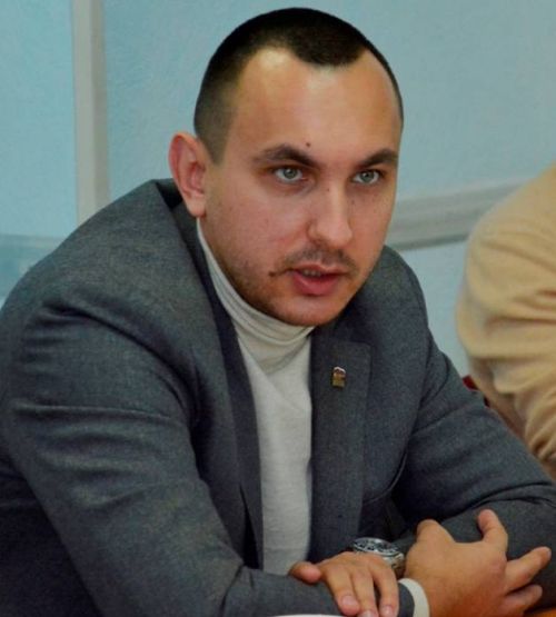 Максим Иванов