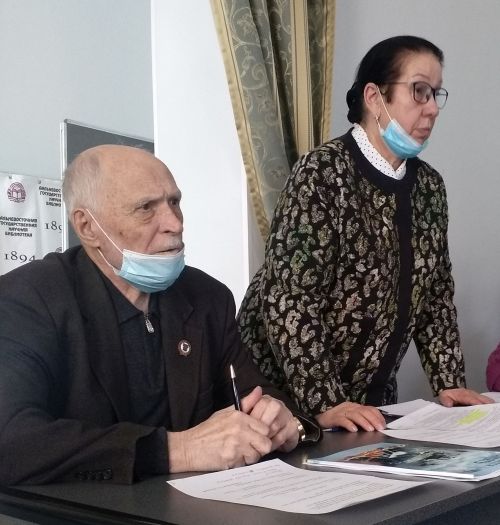 Николай Крадин и Людмила Ишаева