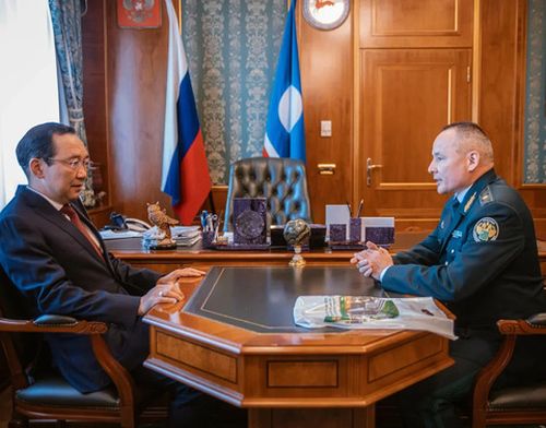 Айсен Николаев и Владимир Игнатьев