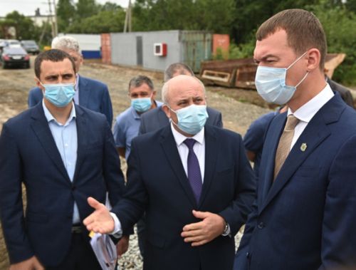 Мэр Хабаровска Сергей  Кравчук и врио губернатора Михаил Дегтярев