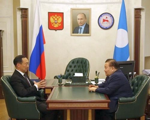 Айсен Николаев с Федотом Тумусовым