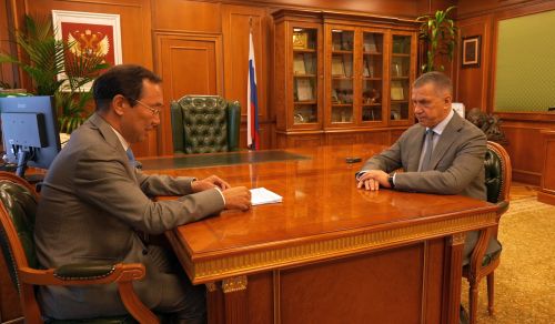 Юрий Трутнев провел рабочую встречу с главой Республики Саха (Якутия) Айсеном Николаевым