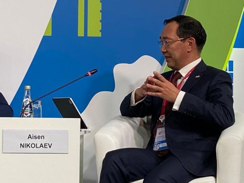 Айсен Николаев