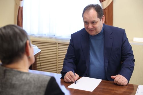 Глава региона Ростислав Гольдштейн