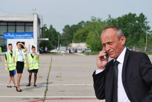 Гамей встречает земляков на дальневосточном краю воздушного моста