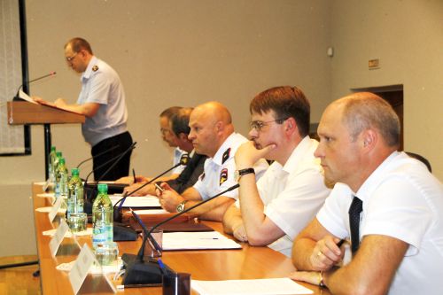 В работе коллегии приняли участие главный советник департамента обороны, безопасности и правоохранительной деятельности аппарата полномочного представителя Президента РФ в ДФО Михаил Якушик, заместитель начальника управления Генеральной прокуратуры РФ в ДФО Дмитрий Рычагов, заместитель руководителя СУ Следственного комитета РФ по ДФО Евгений Оленев