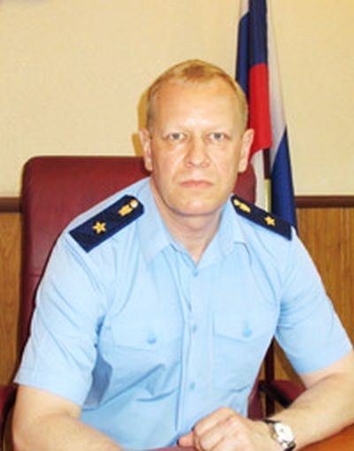 Николай Рябов, до назначения на должность прокурора Сахалинской области с 2008 года проходил службу в  должности первого заместителя прокурора Приморского края. 4 июля 2013 года приказом Генерального прокурора РФ назначен на должность прокурора Сахалинской области.