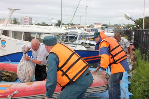 Дачников приходится уговаривать