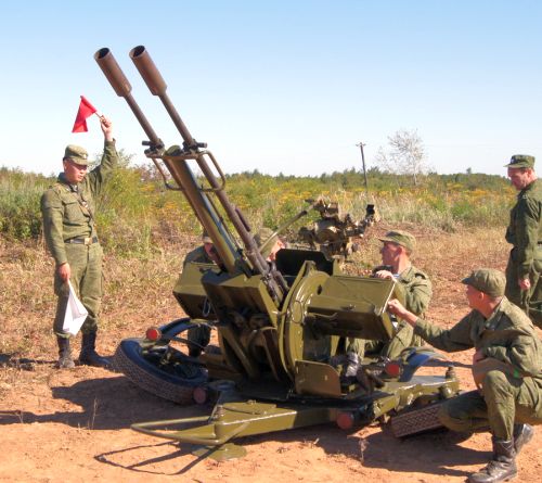 Расчет ЗУ-23 к стрельбе готов