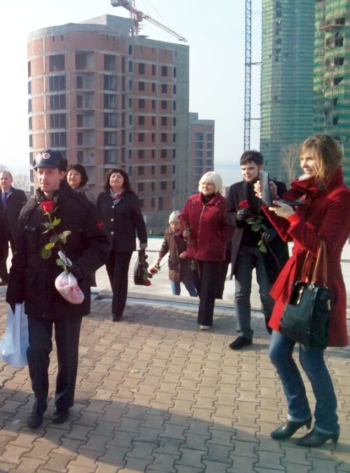 Пикет у мемориала