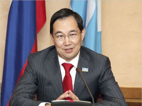 Айсен Николаев